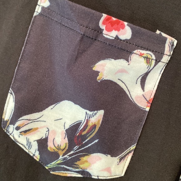 Shirt - Picture 4 of 5